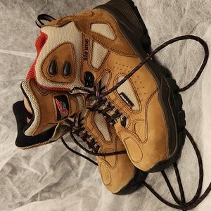 Red Wing 2375 Safety Toe Work Boot SZ  7.5